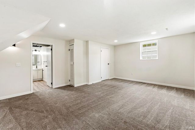 1456 Oakdale Drive, South Bend, IN 46614