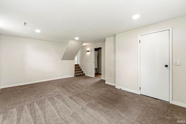 1456 Oakdale Drive, South Bend, IN 46614