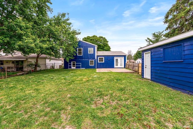 1456 Oakdale Drive, South Bend, IN 46614