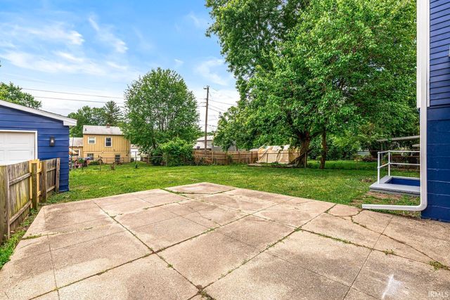 1456 Oakdale Drive, South Bend, IN 46614