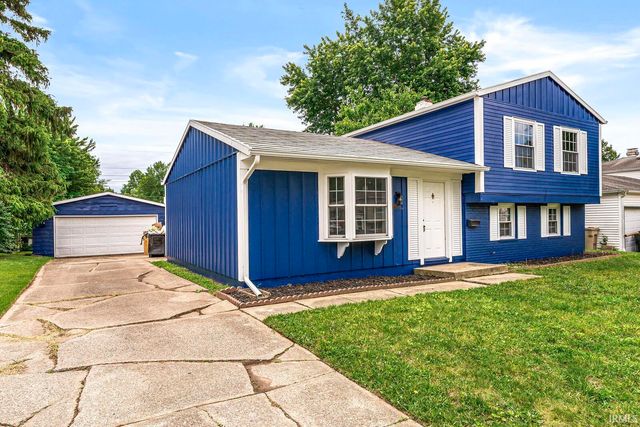 1456 Oakdale Drive, South Bend, IN 46614