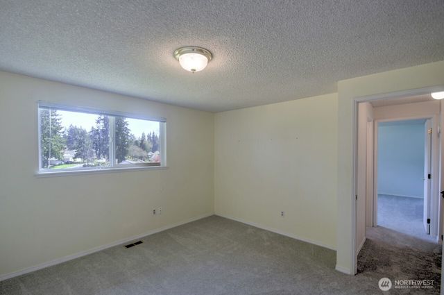 1806 Alanna Drive SE, Lacey, WA 98503