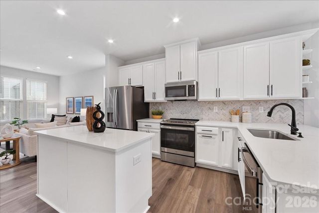 425 Tristram Lane, Charlotte, NC 28205