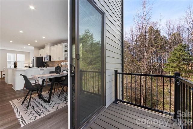 425 Tristram Lane, Charlotte, NC 28205