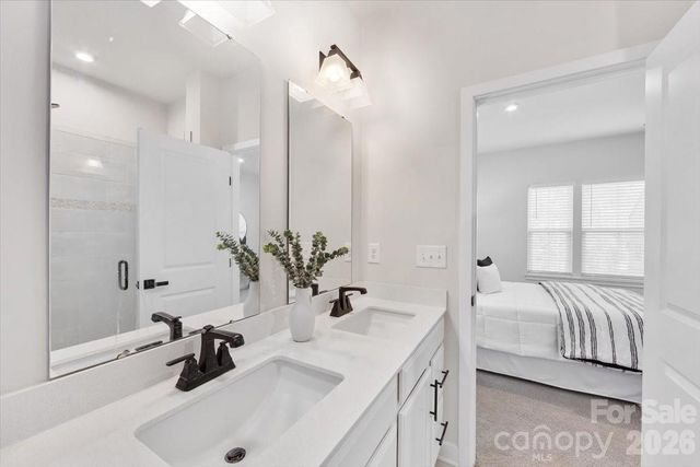 425 Tristram Lane, Charlotte, NC 28205