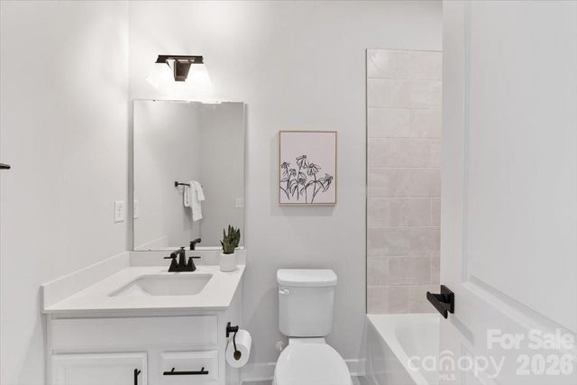 425 Tristram Lane, Charlotte, NC 28205