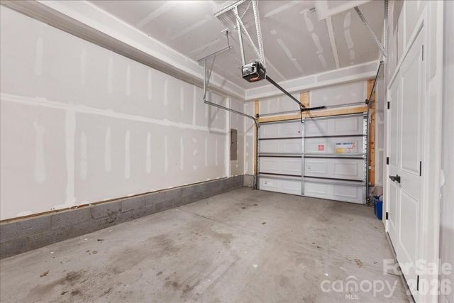 425 Tristram Lane, Charlotte, NC 28205