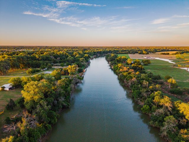 1343 Buster Chatham Road, Waco, TX 76705