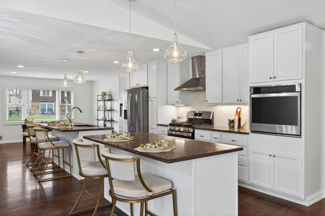 11742 99th Place N, Maple Grove, MN 55369