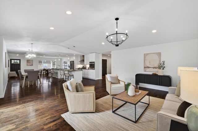 11742 99th Place N, Maple Grove, MN 55369