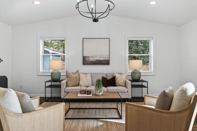 11742 99th Place N, Maple Grove, MN 55369