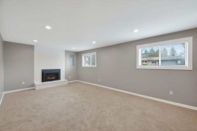 11742 99th Place N, Maple Grove, MN 55369