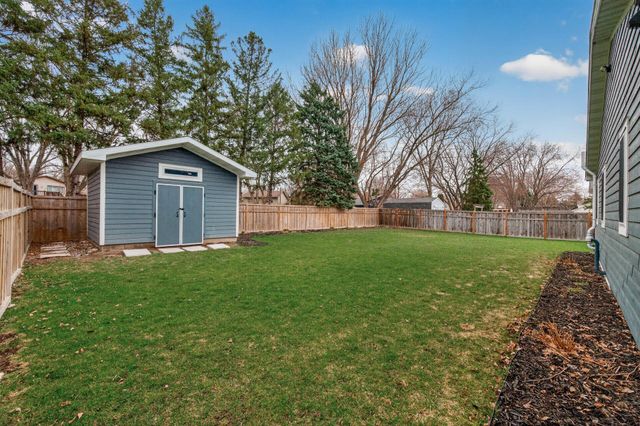 11742 99th Place N, Maple Grove, MN 55369