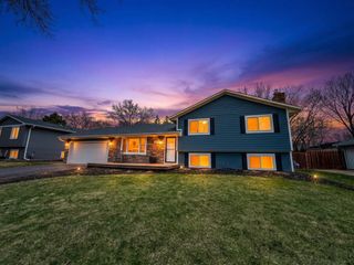 11742 99th Place N, Maple Grove, MN 55369