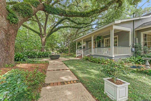 3914 Broussard St, Baton Rouge, LA 70808
