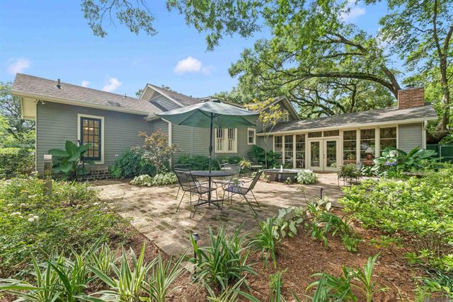 3914 Broussard St, Baton Rouge, LA 70808