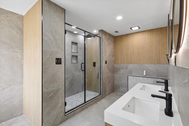 6043 Fieldstone Drive, Dallas, TX 75252