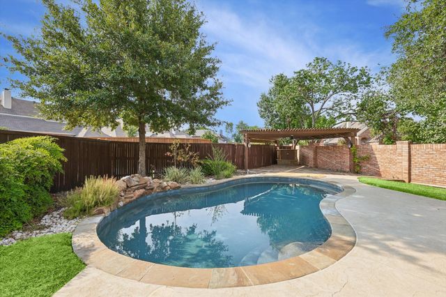 6043 Fieldstone Drive, Dallas, TX 75252