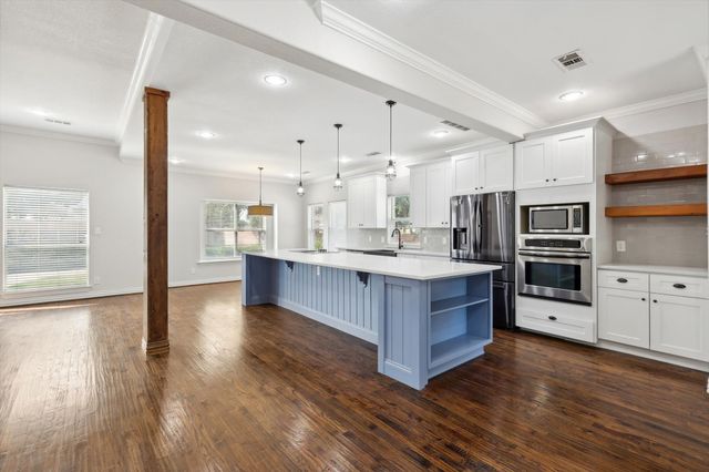 6043 Fieldstone Drive, Dallas, TX 75252