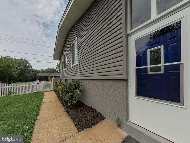 7803 FORDSON RD, Alexandria, VA 22306