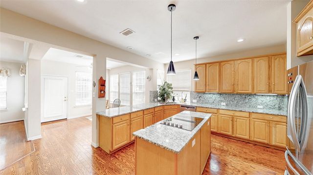 2700 Lake Crest Drive, Flower Mound, TX 75022