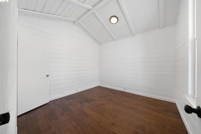 2735 E 11Th St, Oakland, CA 94601