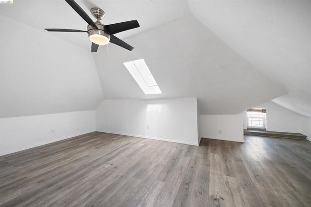 2735 E 11Th St, Oakland, CA 94601