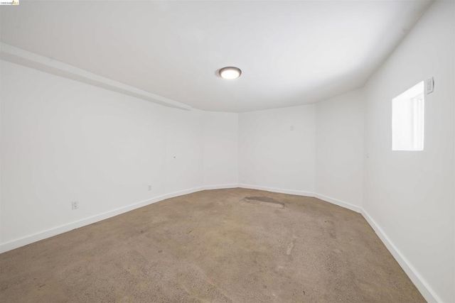 2735 E 11Th St, Oakland, CA 94601