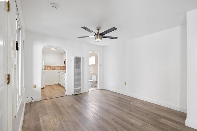 2735 E 11Th St, Oakland, CA 94601