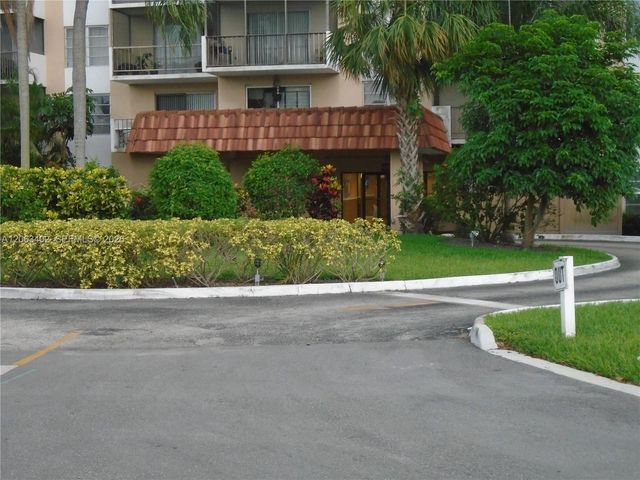 4174 Inverrary Dr 411, Lauderhill, FL 33319