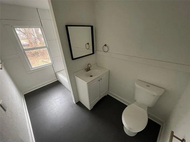 2920 Garfield Avenue, Kansas City, MO 64109