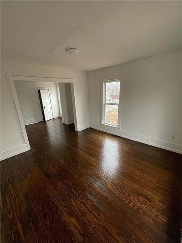 2920 Garfield Avenue, Kansas City, MO 64109