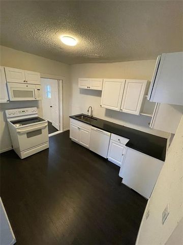 2920 Garfield Avenue, Kansas City, MO 64109