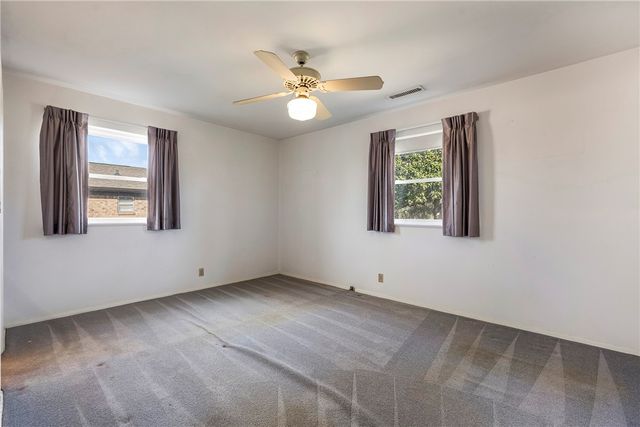 905 S 15th Street, Rogers, AR 72758