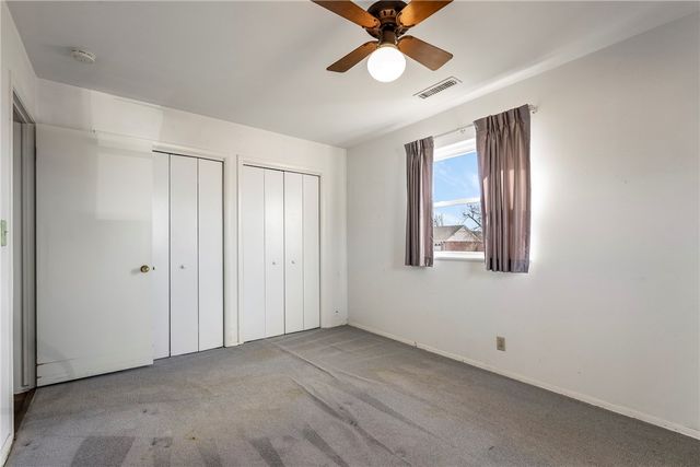 905 S 15th Street, Rogers, AR 72758