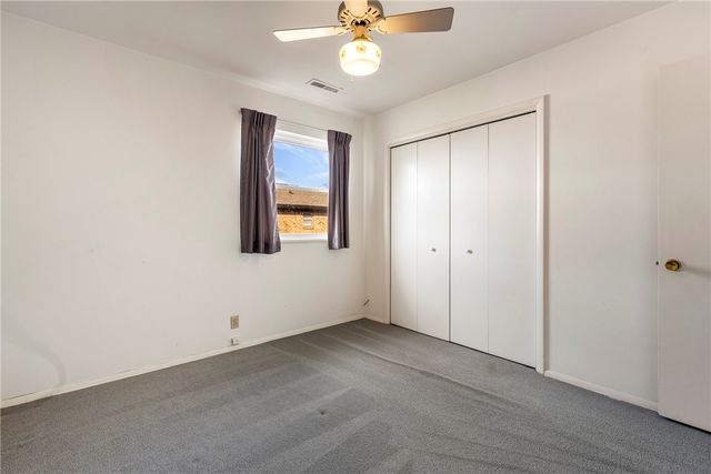 905 S 15th Street, Rogers, AR 72758