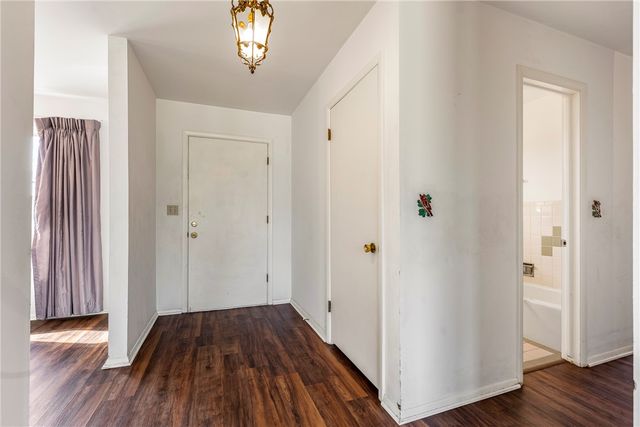 905 S 15th Street, Rogers, AR 72758