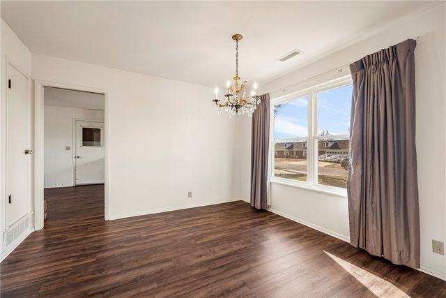 905 S 15th Street, Rogers, AR 72758