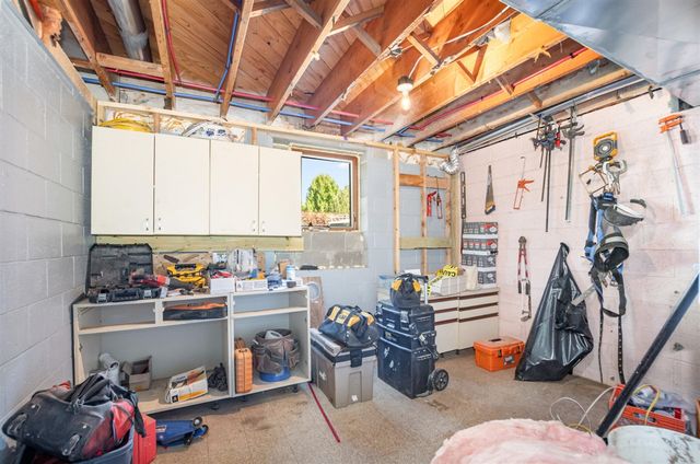 1342 S Parkway Street, Muskegon, MI 49442