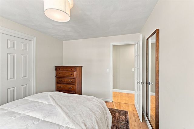 9 Eileen Drive, North Kingstown, RI 02852