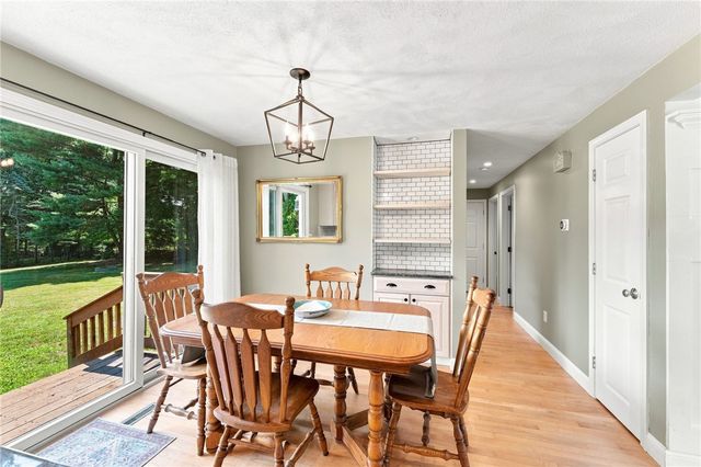 9 Eileen Drive, North Kingstown, RI 02852