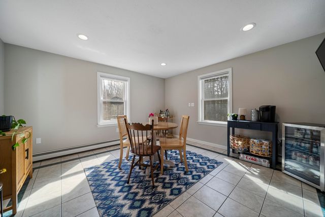 916 River Road, Weare, NH 03281