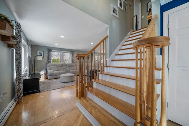 916 River Road, Weare, NH 03281