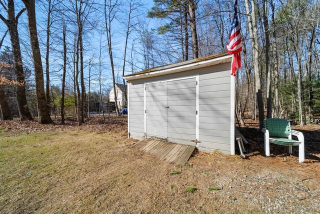 916 River Road, Weare, NH 03281