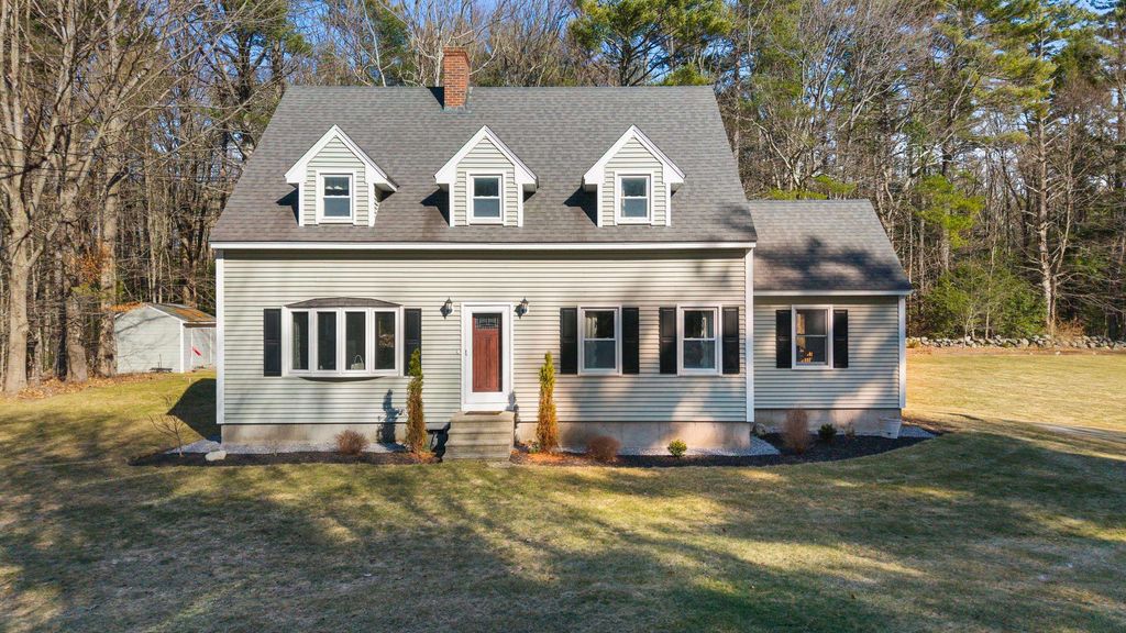 916 River Road, Weare, NH 03281