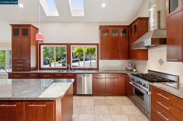 187 Stone Valley Way, Alamo, CA 94507
