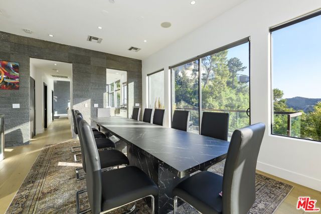 2271 Gloaming Way, Beverly Hills, CA 90210