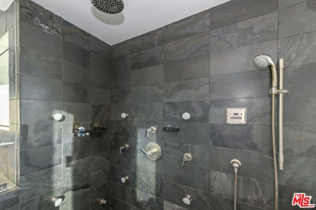 2271 Gloaming Way, Beverly Hills, CA 90210