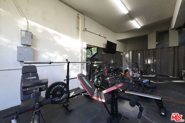 2271 Gloaming Way, Beverly Hills, CA 90210