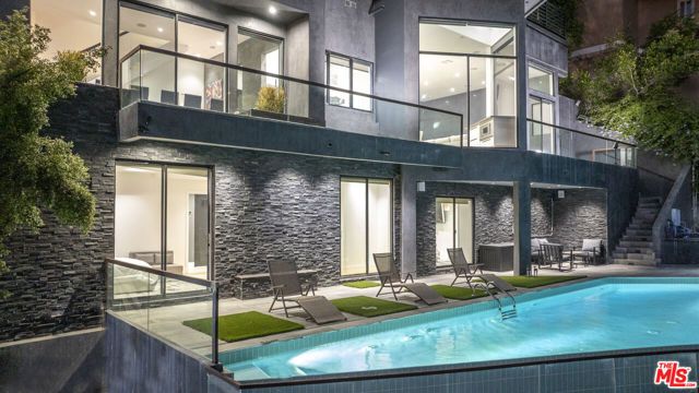 2271 Gloaming Way, Beverly Hills, CA 90210